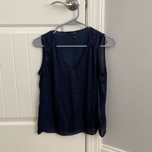 Banana republic sleeveless blue top